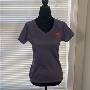 North Face performance tee size S gray